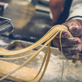 spaghetti-maker-265x265-1 spaghetti-maker-265x265-1